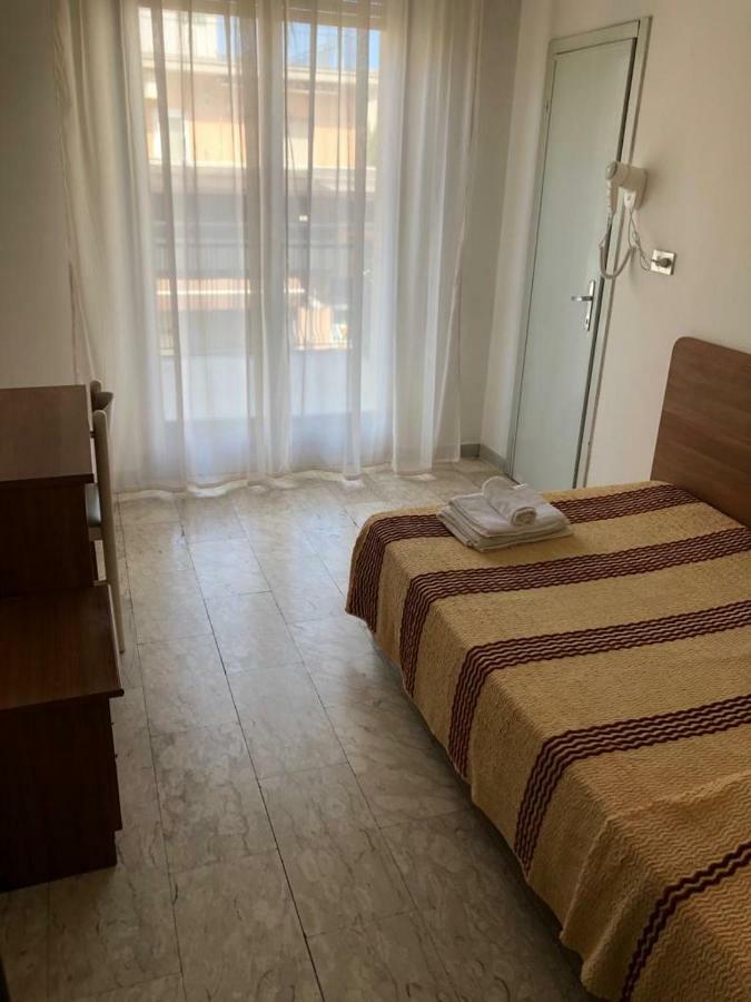 Hotel Villa Elisa Rimini Exterior foto