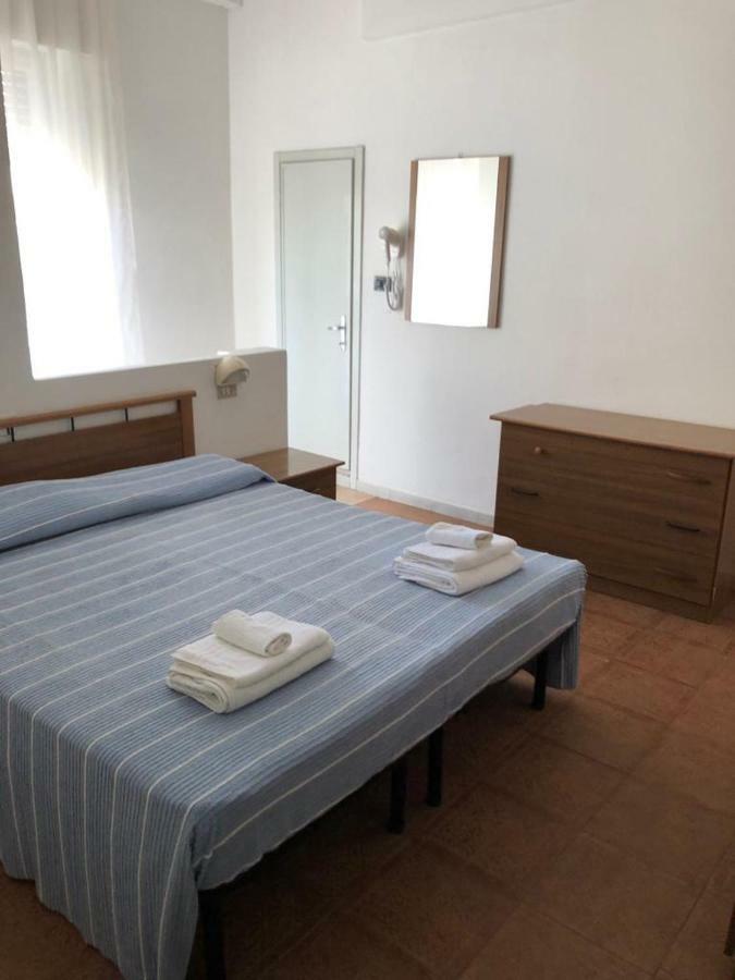 Hotel Villa Elisa Rimini Exterior foto